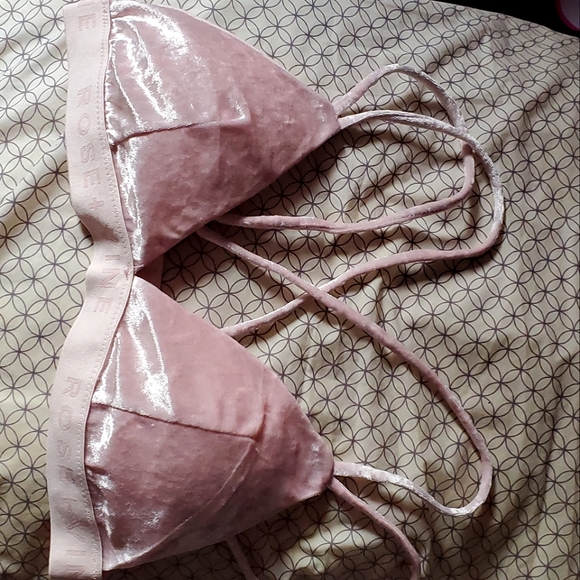 Ardene's Women's Bralette ( Size M ) Velvety Light Pink Bra. - Picture 2 of 12